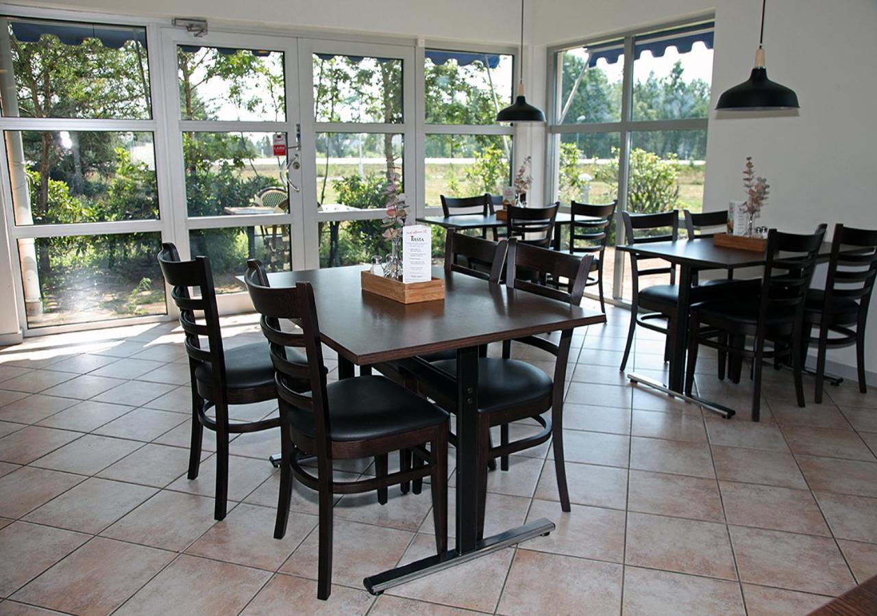 Rasta Eksjoe Hotel Ngoại thất bức ảnh